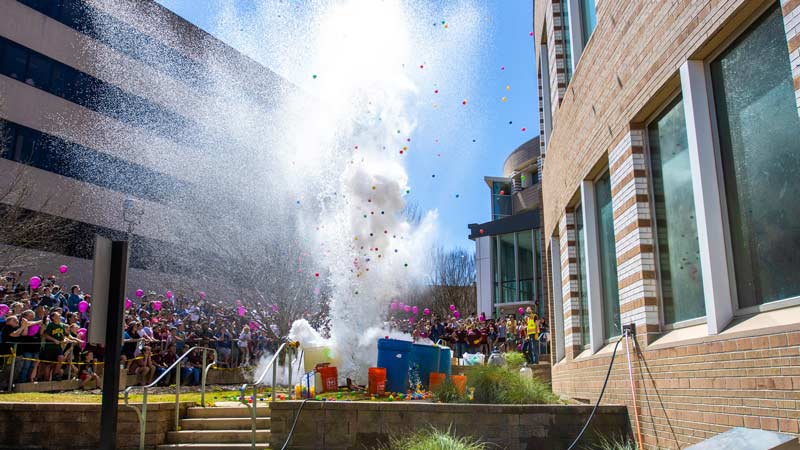 Steam and balloon experiment at the Texas A&M Physics Festival 